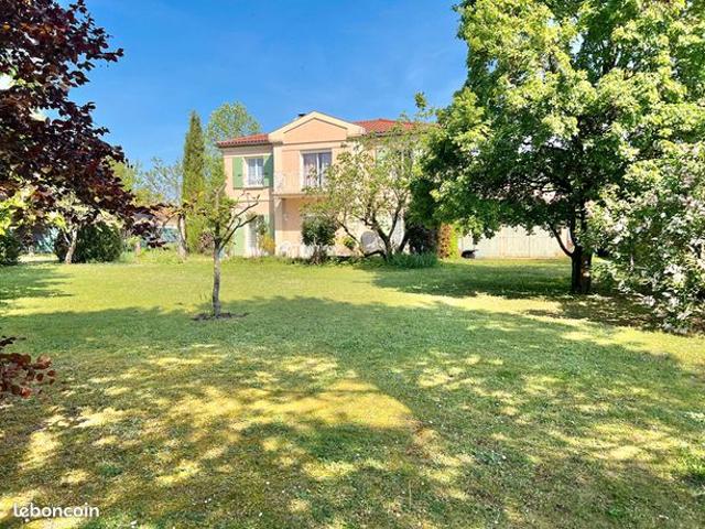 Villa 6 pièces 175 m²
