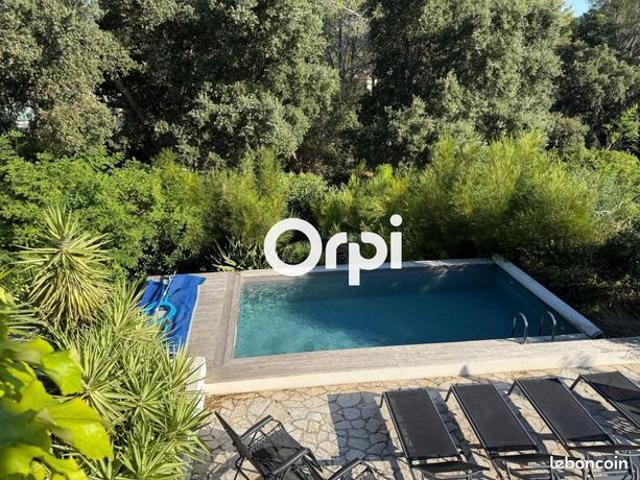 Villa 6 pièces 175 m²