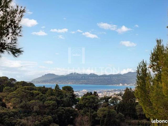 Villa 6 pièces 176 m²