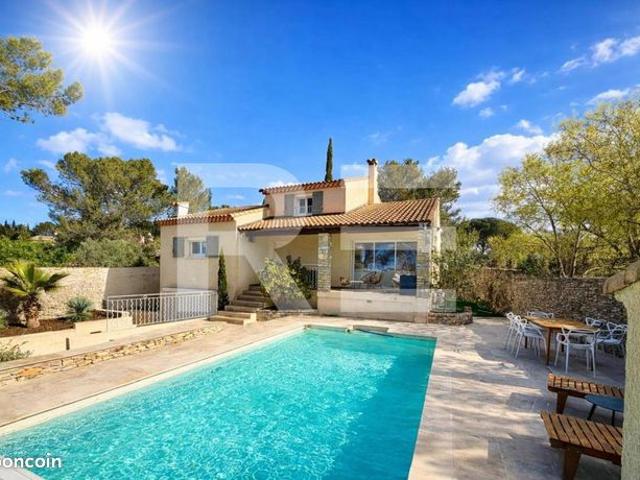 Villa 6 pièces 177 m²