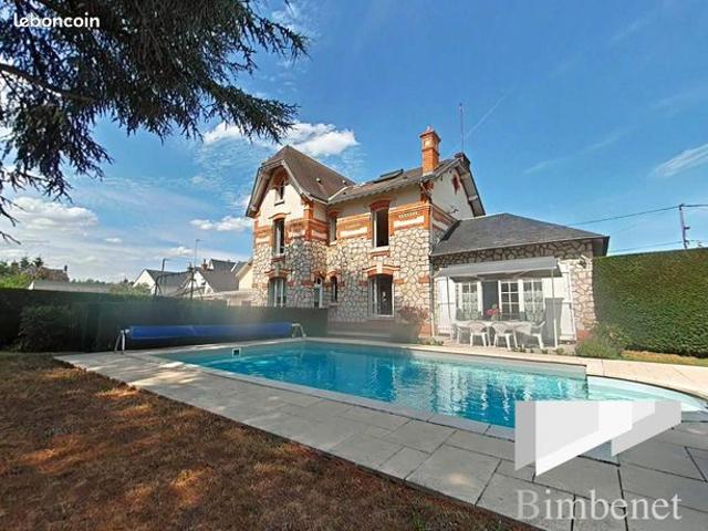 Villa 6 pièces 177 m²