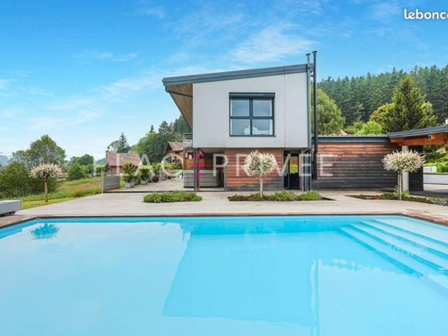 Villa 6 pièces 178 m²