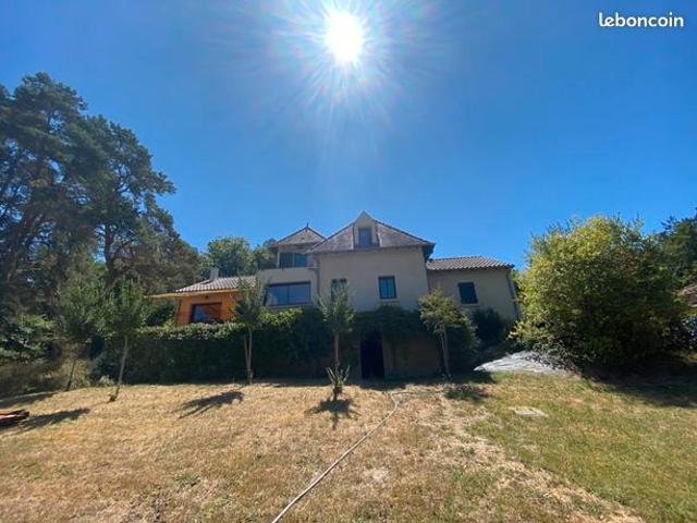 Villa 6 pièces 178 m²