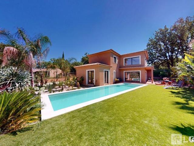 Villa 6 pièces 178 m²