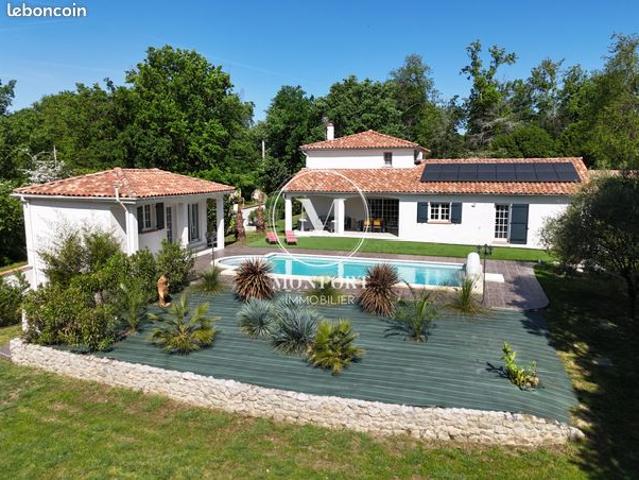 Villa 6 pièces 179 m²
