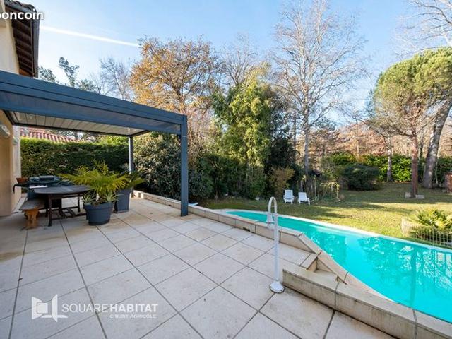 Villa 6 pièces 179 m²
