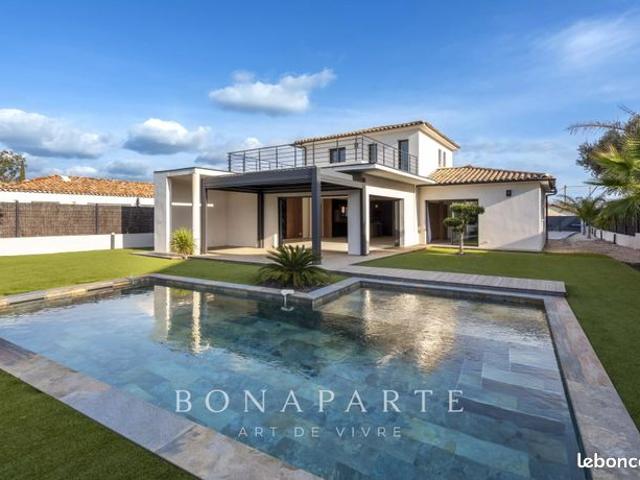 Villa 6 pièces 179 m²