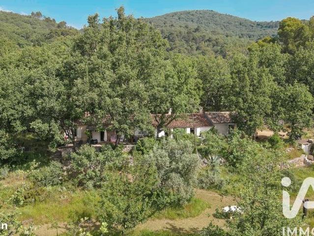 Villa 6 pièces 180 m²