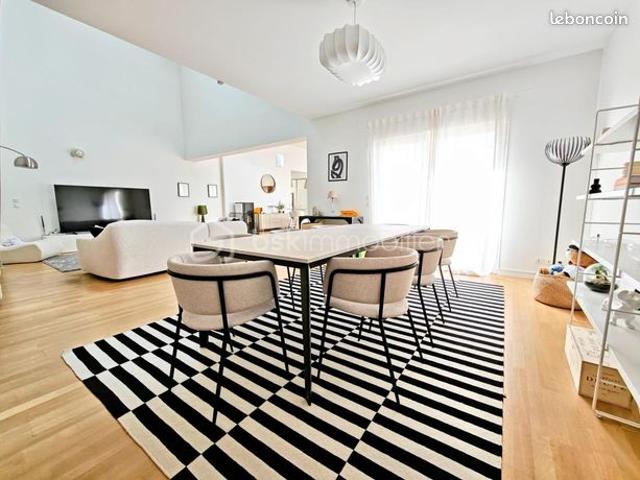 Villa 6 pièces 180 m²