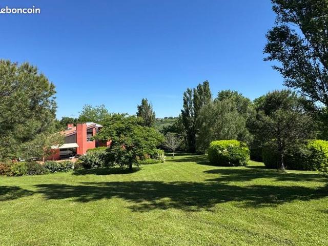 Villa 6 pièces 180 m²