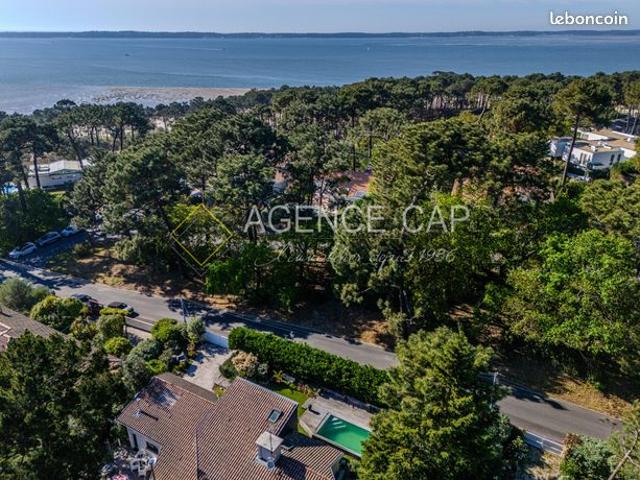 Villa 6 pièces 180 m²