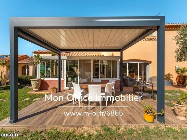 Villa 6 pièces 180 m²