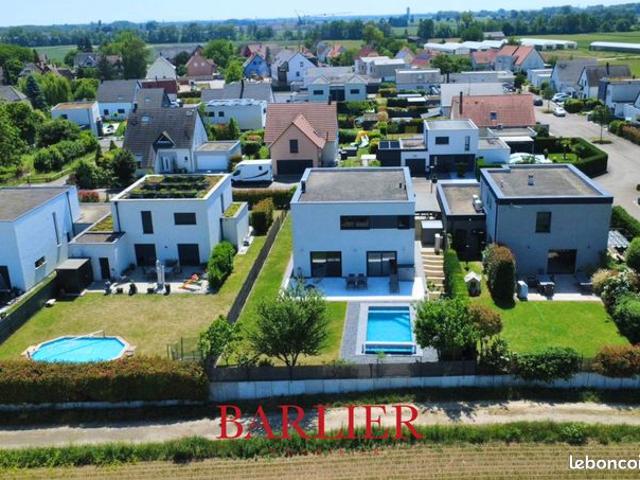 Villa 6 pièces 180 m²