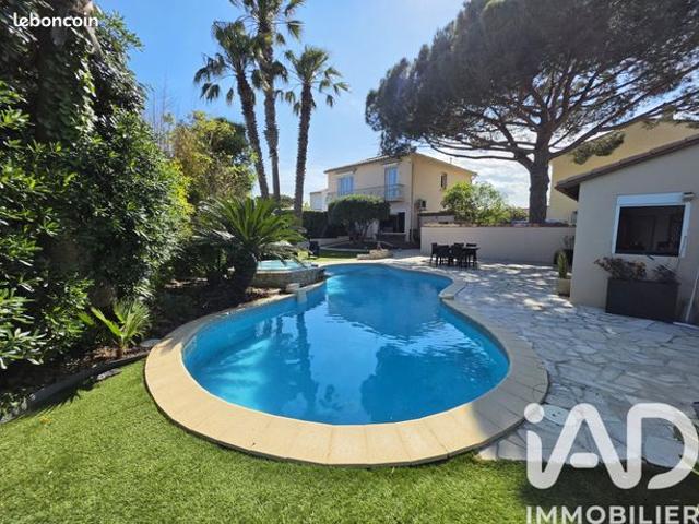 Villa 6 pièces 180 m²