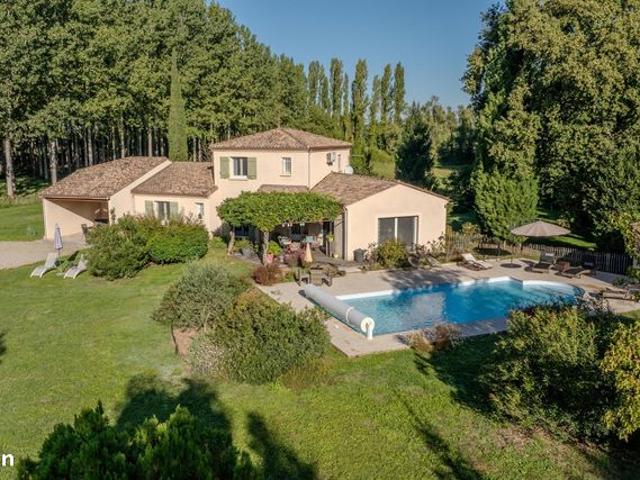 Villa 6 pièces 180 m²