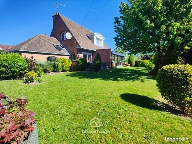 Villa 6 pièces 180 m²