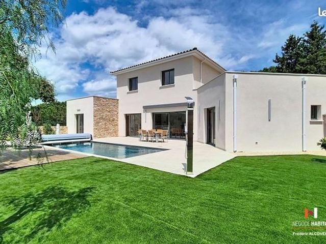 Villa 6 pièces 180 m²
