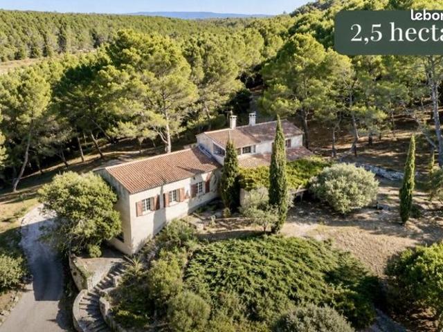 Villa 6 pièces 180 m²