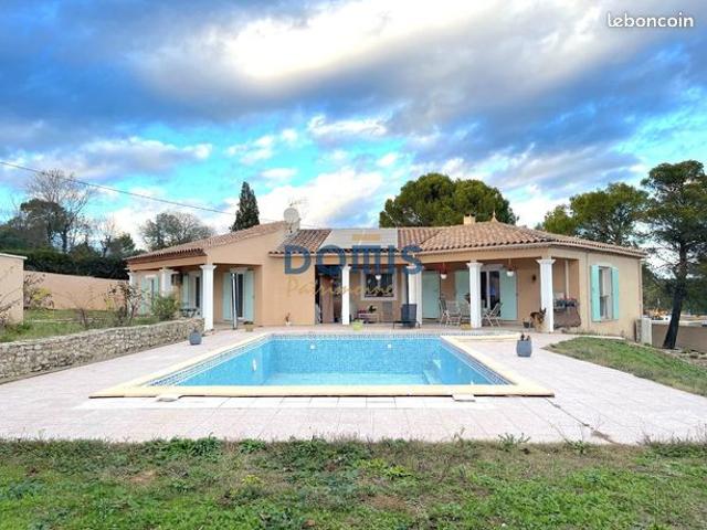 Villa 6 pièces 180 m²