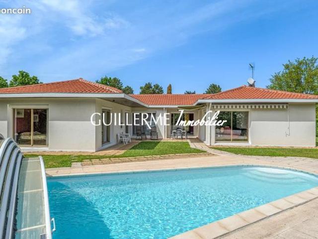 Villa 6 pièces 181 m²