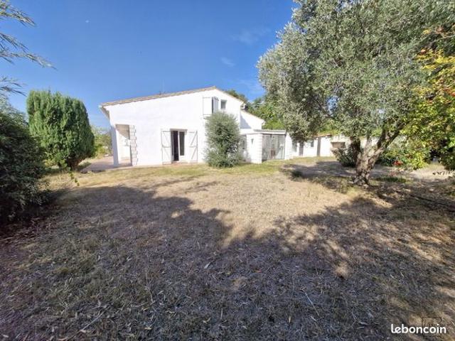 Villa 6 pièces 181 m²