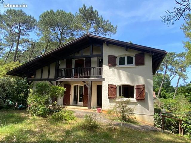 Villa 6 pièces 181 m²