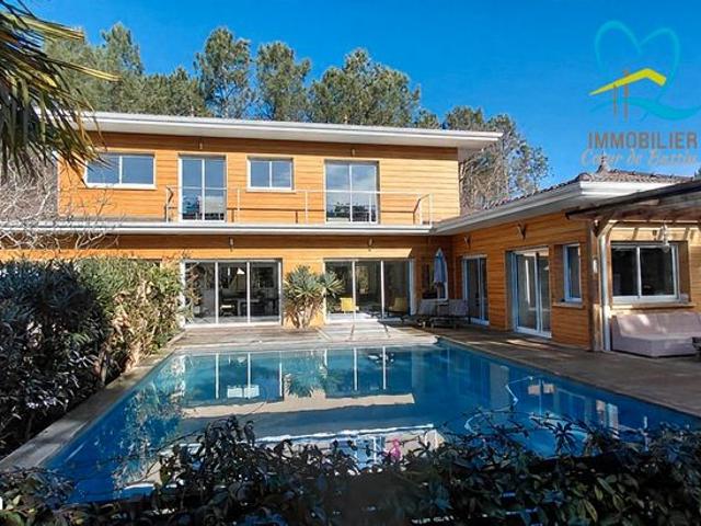 Villa 6 pièces 182 m²