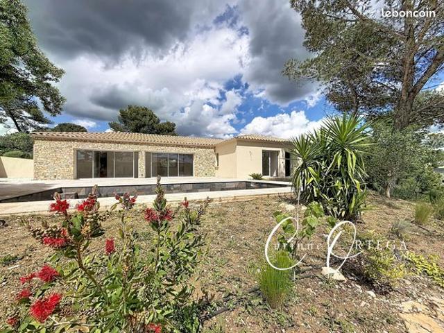 Villa 6 pièces 182 m²