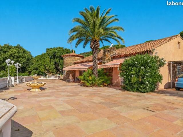 Villa 6 pièces 182 m²