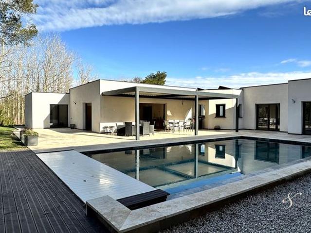Villa 6 pièces 182 m²