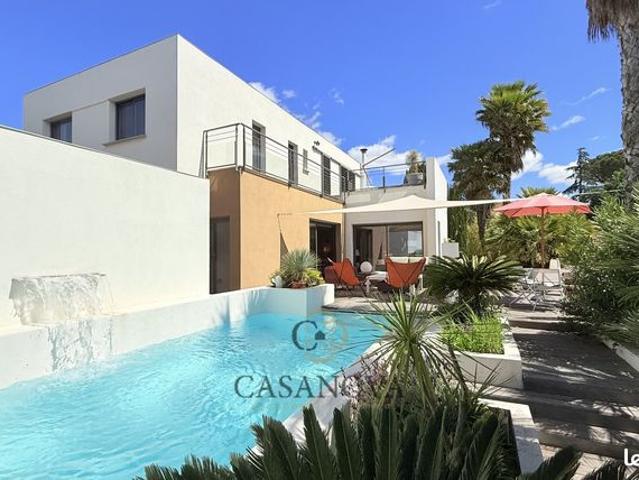 Villa 6 pièces 182 m²