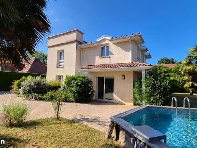 Villa 6 pièces 182 m²