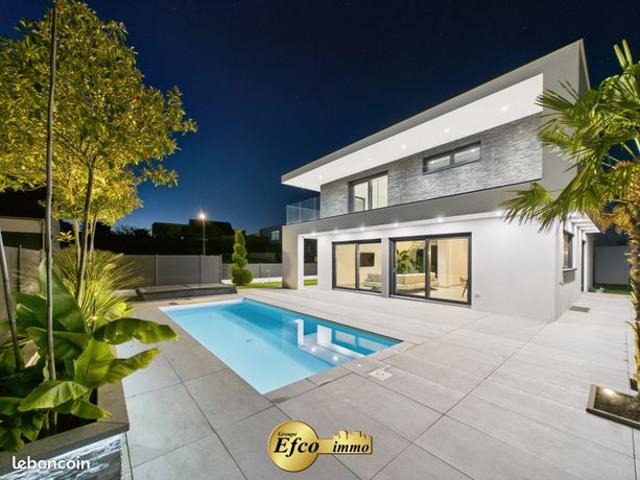 Villa 6 pièces 182 m²