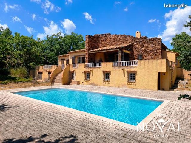 Villa 6 pièces 182 m²