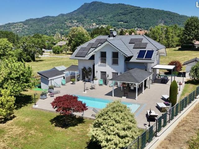 Villa 6 pièces 183 m²