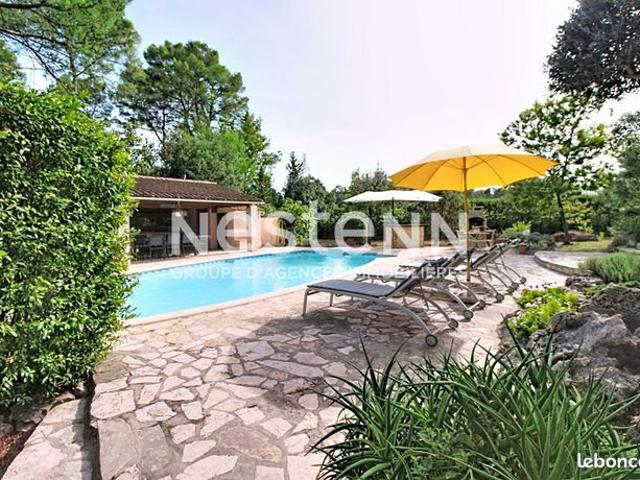 Villa 6 pièces 183 m²