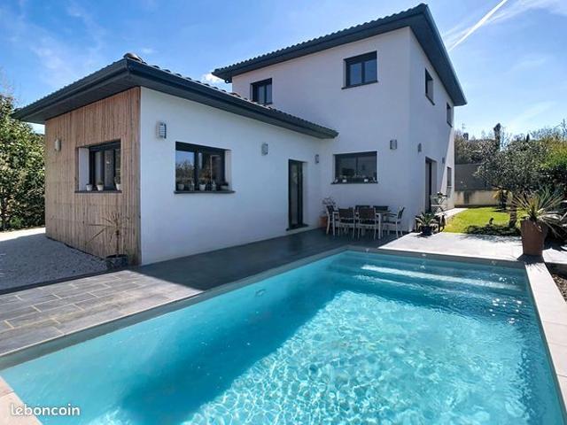 Villa 6 pièces 183 m²