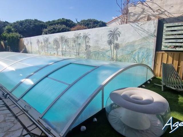 Villa 6 pièces 184 m²