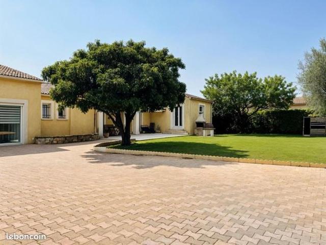 Villa 6 pièces 184 m²