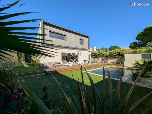 Villa 6 pièces 185 m²