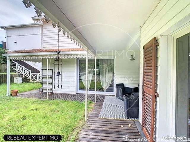 Villa 6 pièces 185 m²