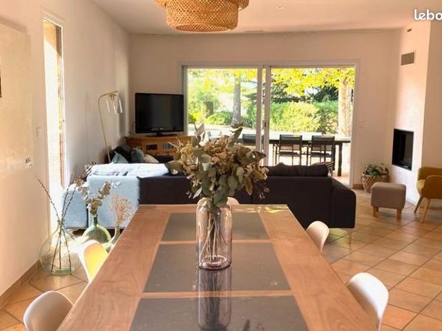 Villa 6 pièces 185 m²