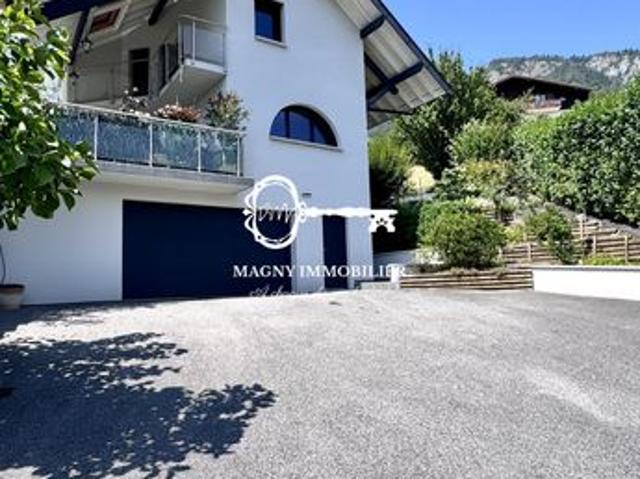 Villa 6 pièces 185 m²