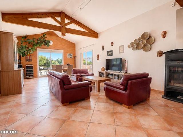 Villa 6 pièces 186 m²
