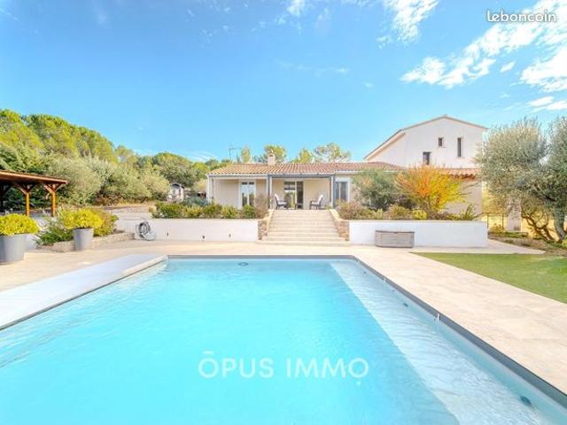 Villa 6 pièces 187 m²