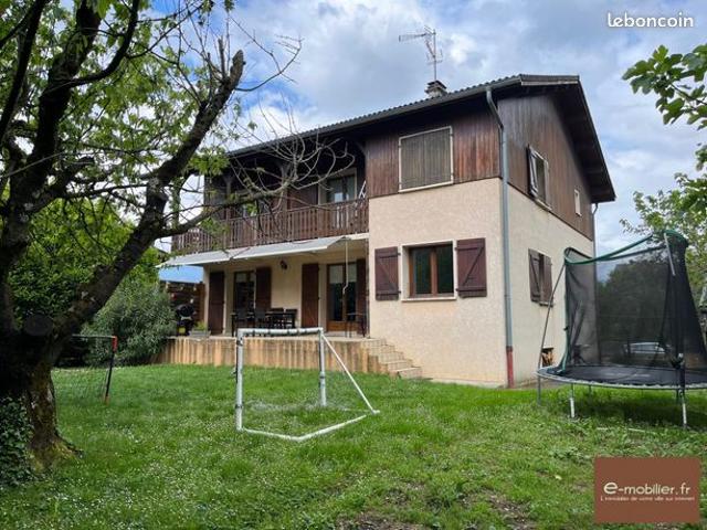 Villa 6 pièces 187 m²
