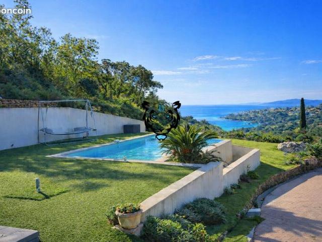 Villa 6 pièces 187 m²