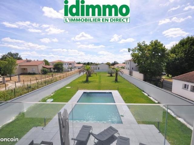 Villa 6 pièces 187 m²