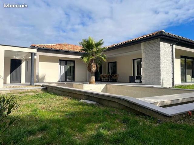 Villa 6 pièces 187 m²