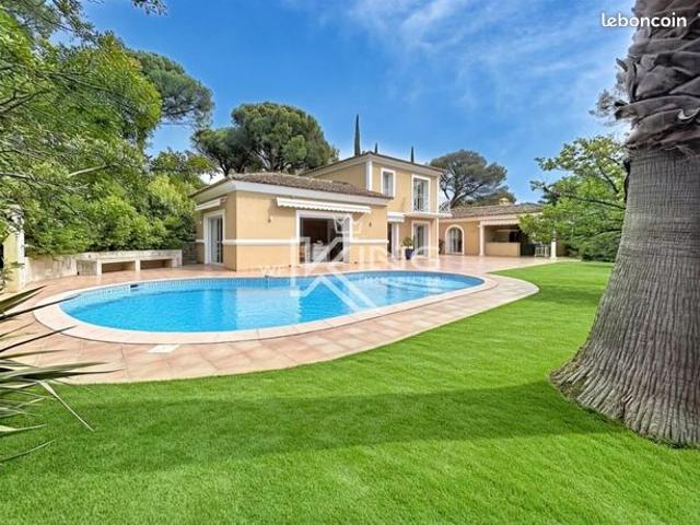 Villa 6 pièces 187 m²